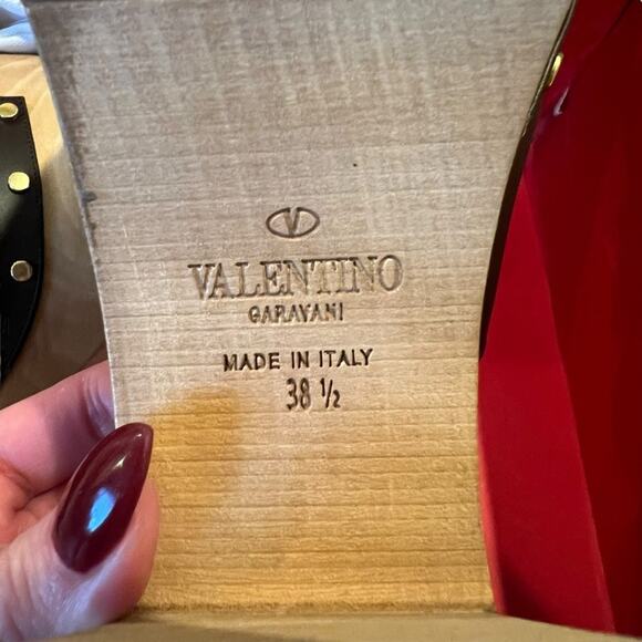VALENTINO V Logo Chain Open Toe Platform Mules Brown Leather Wooden Heel 8.5 NEW - Picture 11 of 15